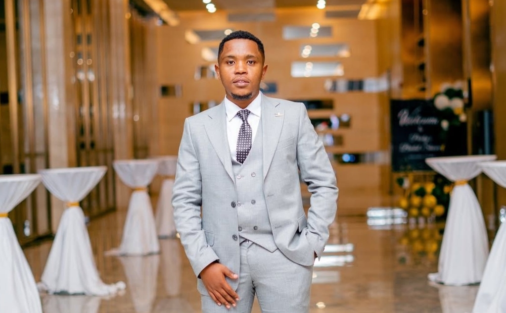 Msanii Sammy Kioko Aweka Gari Lake Sokoni Ili Kugharamia Matibabu ya Dada Yake